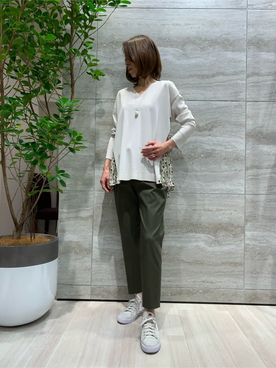 自由区 Ishii コーディネート画像