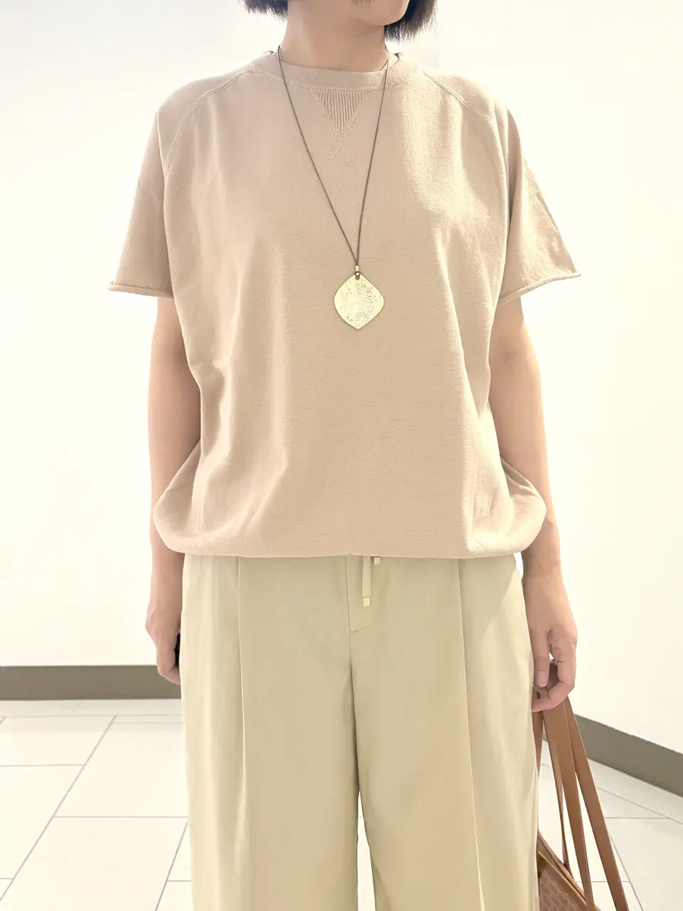 自由区 南 コーディネート画像