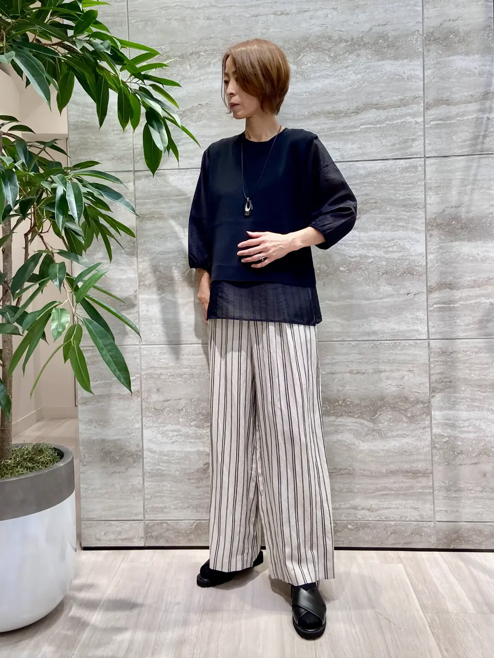 自由区 Ishii コーディネート画像