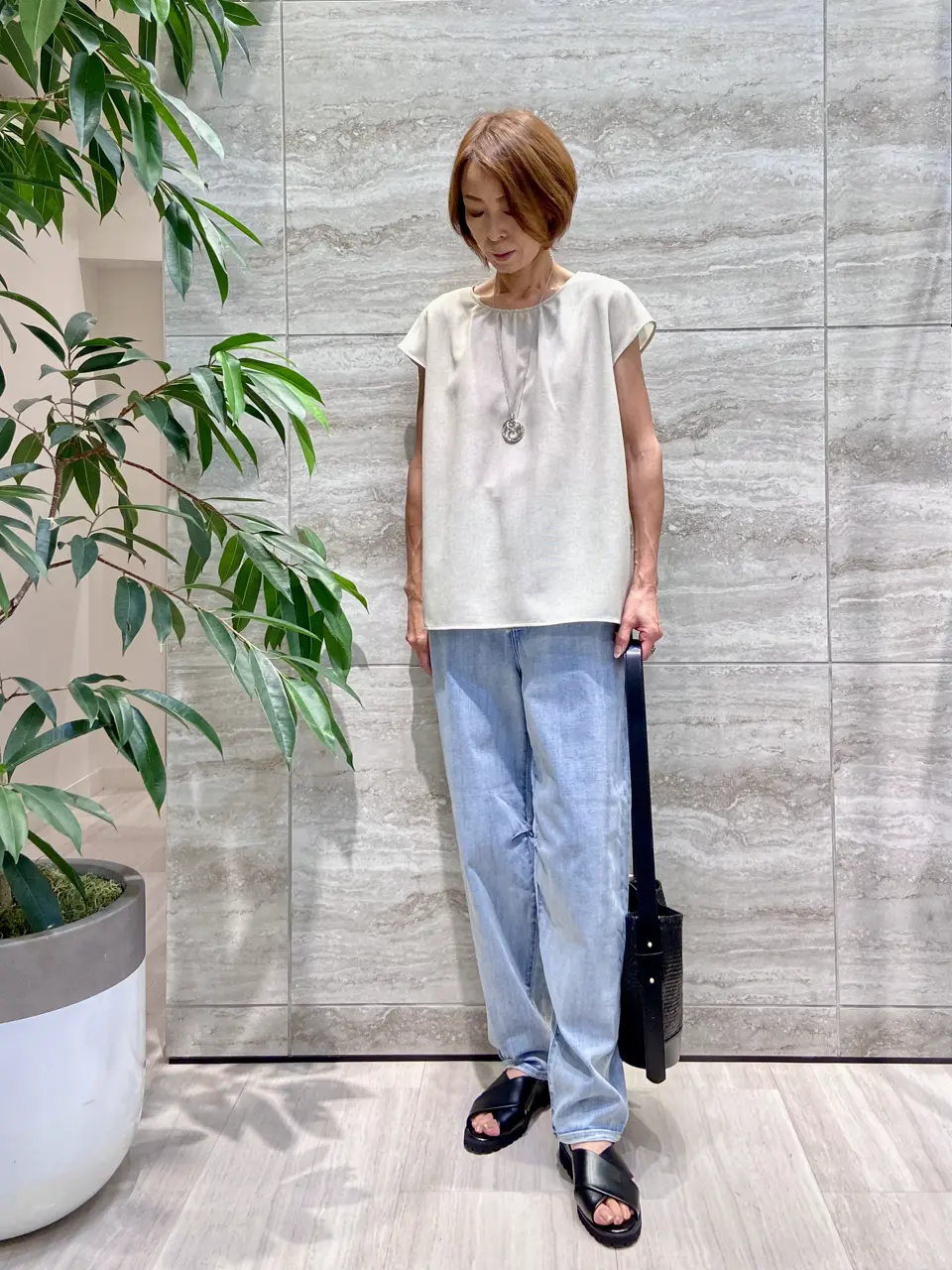 自由区 Ishii コーディネート画像