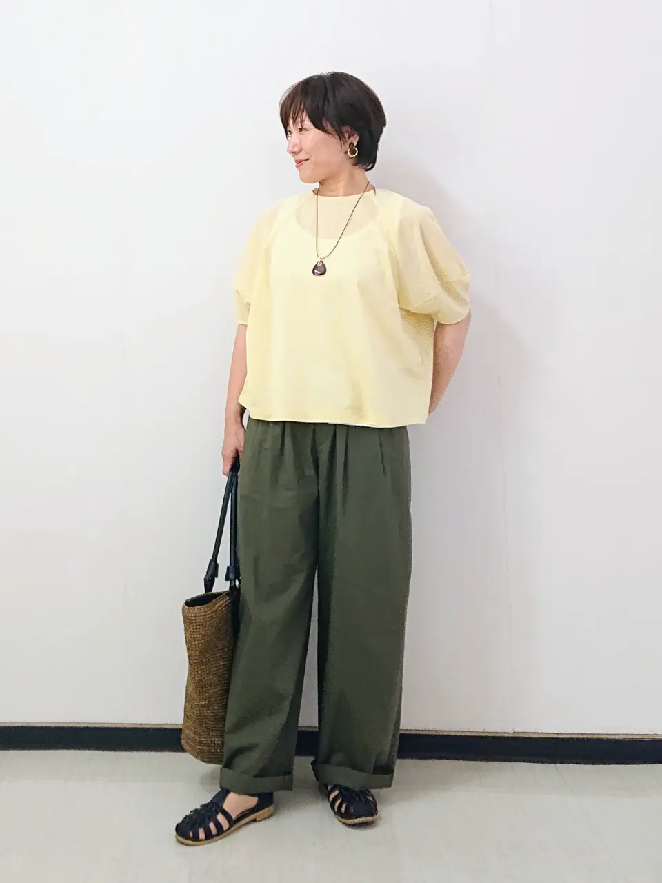 美品 自由区 バックデザイン コンビ サマー ニット ブラウス 44 大きい 公式】自由区 | ファッション通販サイト[オンワード・クローゼット]