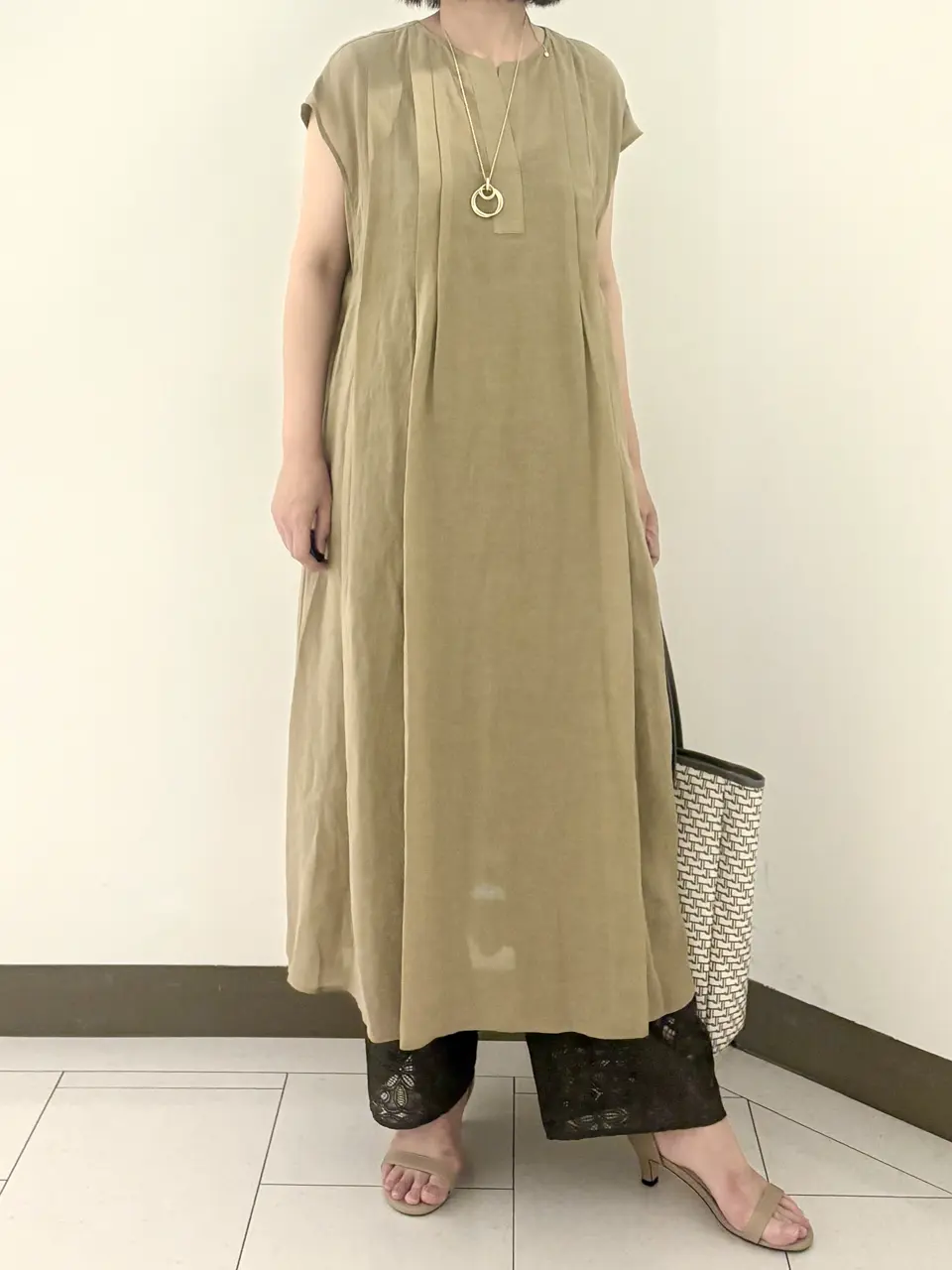 自由区 南 コーディネート画像