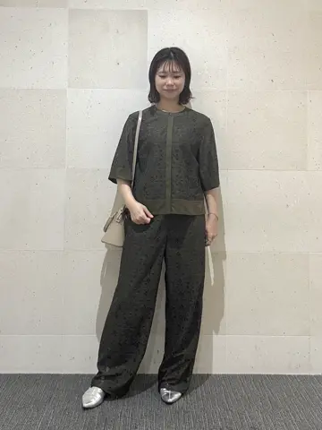 自由区 小林 コーディネート画像