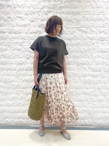 自由区 林 コーディネート画像