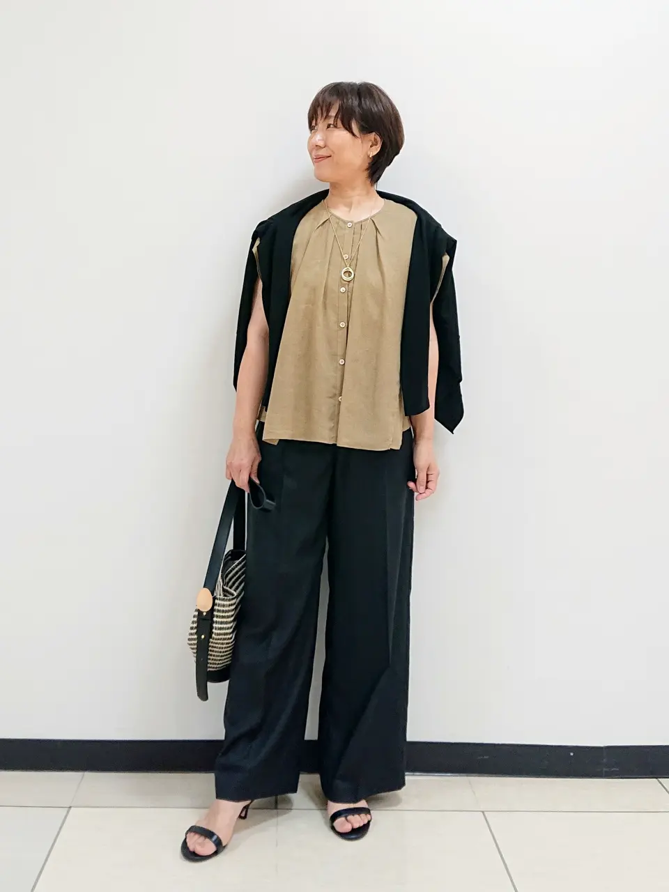 自由区 近藤 コーディネート画像