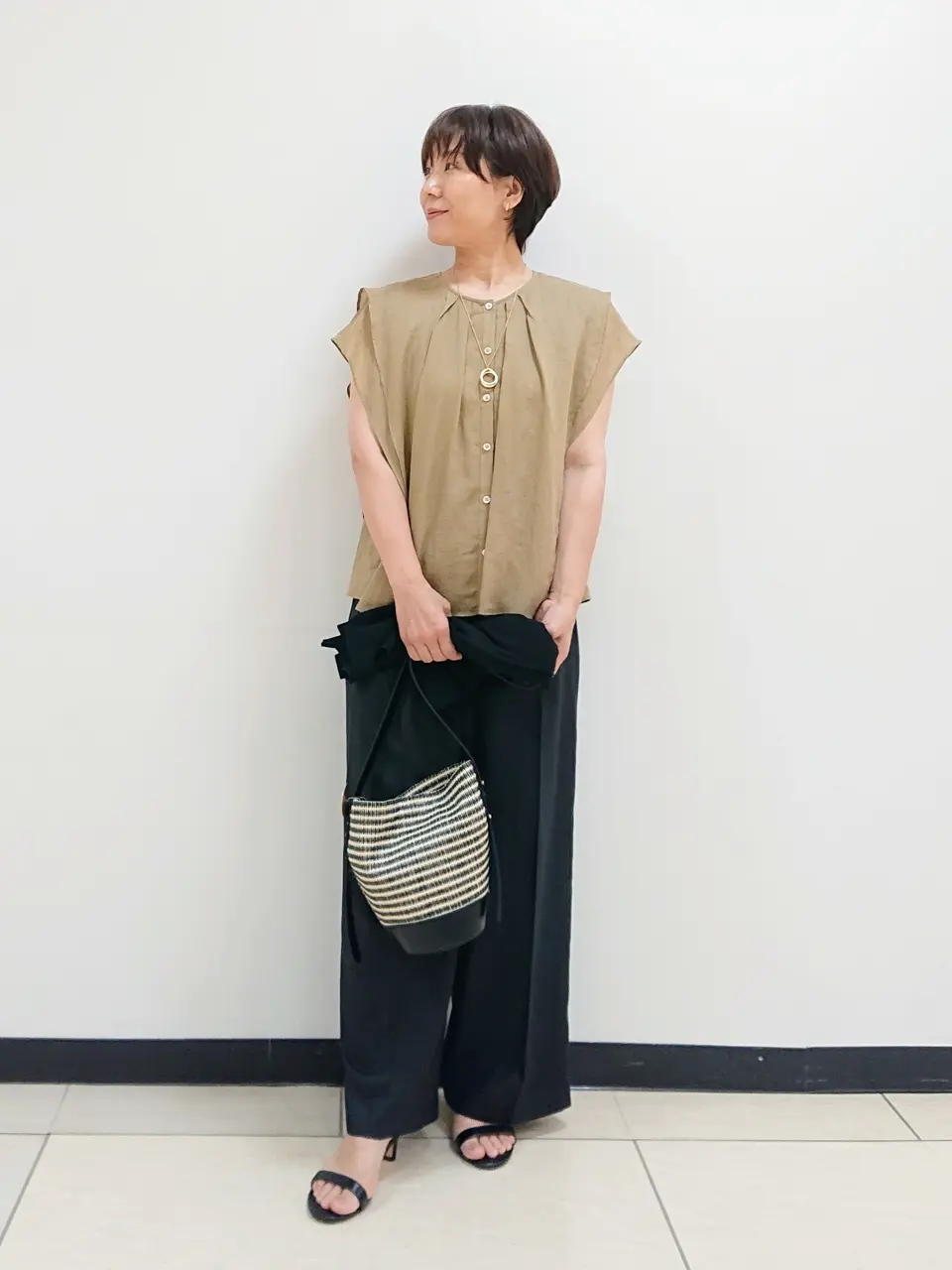 自由区 近藤 コーディネート画像