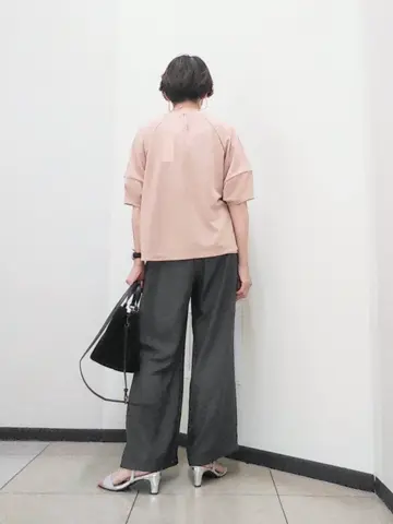 自由区 浅野 コーディネート画像