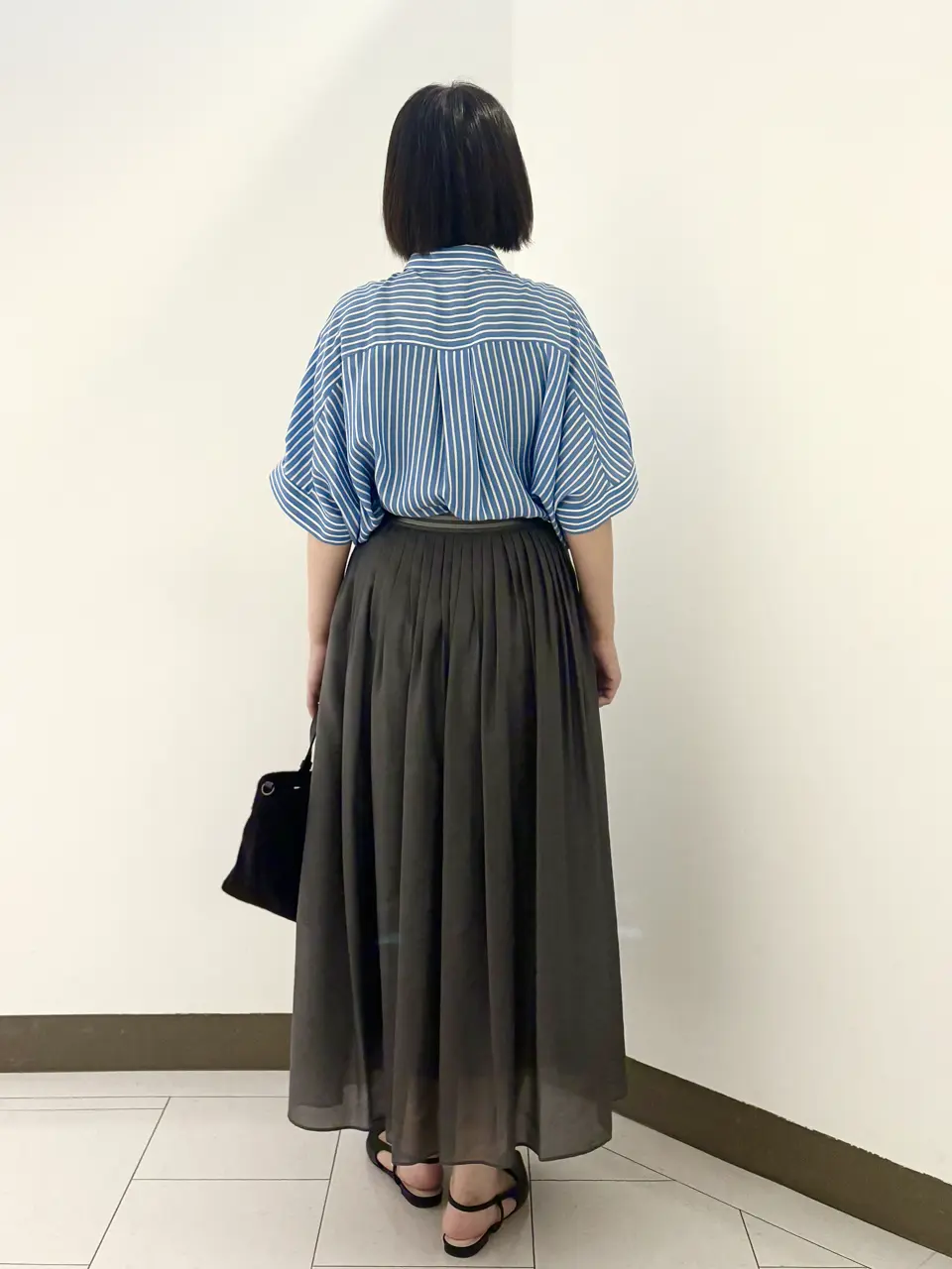 自由区 南 コーディネート画像