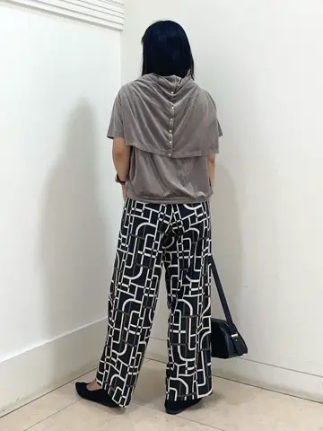 自由区 misato コーディネート画像