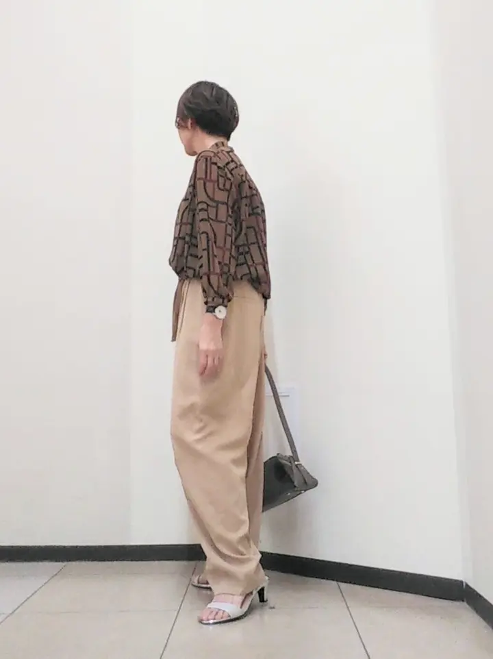 自由区 浅野 コーディネート画像