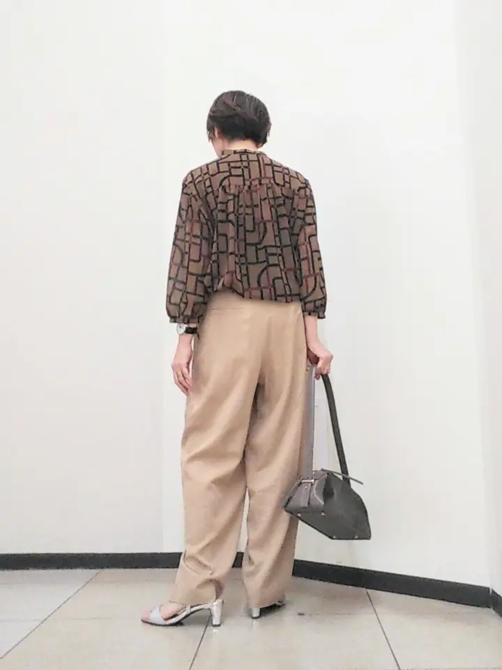 自由区 浅野 コーディネート画像