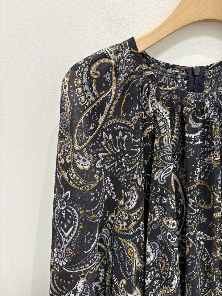 自由区 篠﨑 コーディネート画像