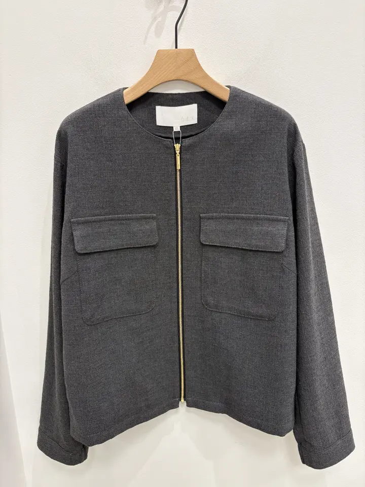 自由区 篠﨑 コーディネート画像