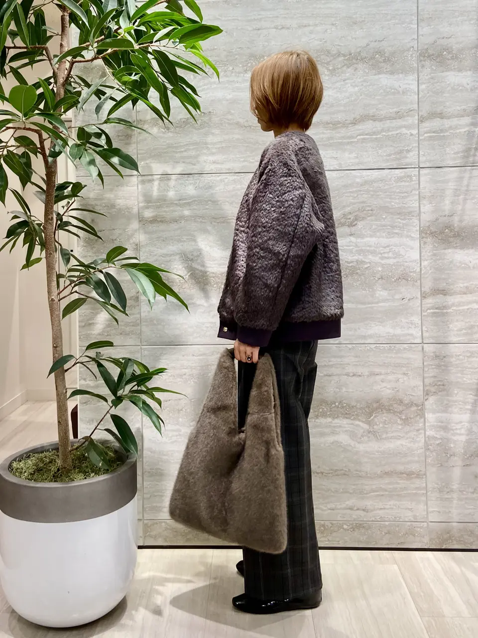 自由区 Ishii コーディネート画像