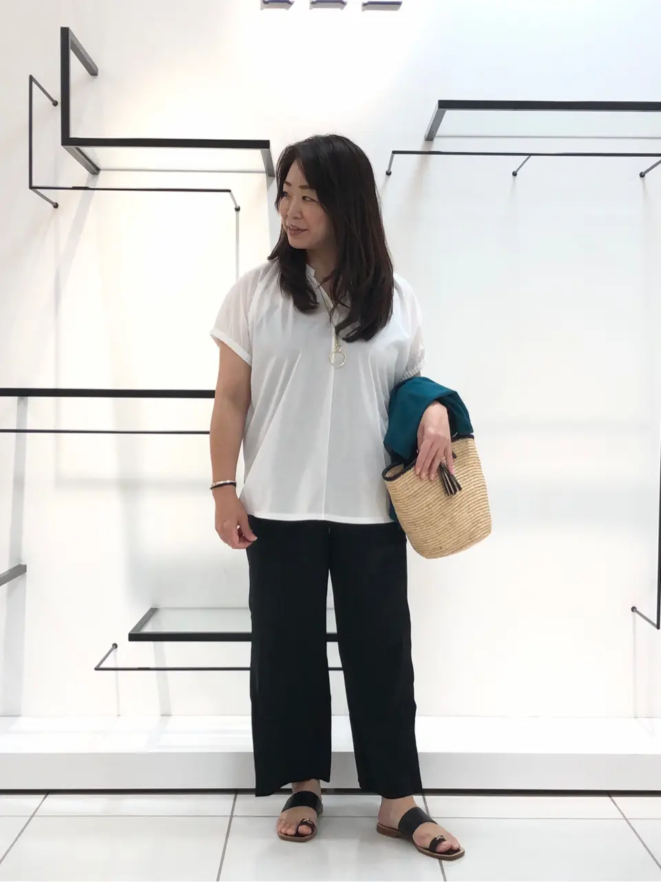 自由区 伊藤 コーディネート画像