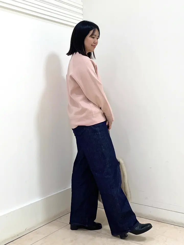 自由区 misato コーディネート画像