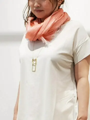 自由区 eri コーディネート画像