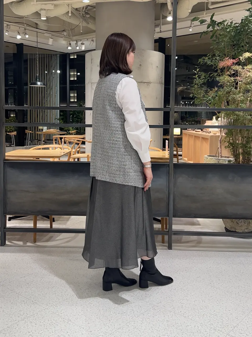 自由区 うめだ コーディネート画像