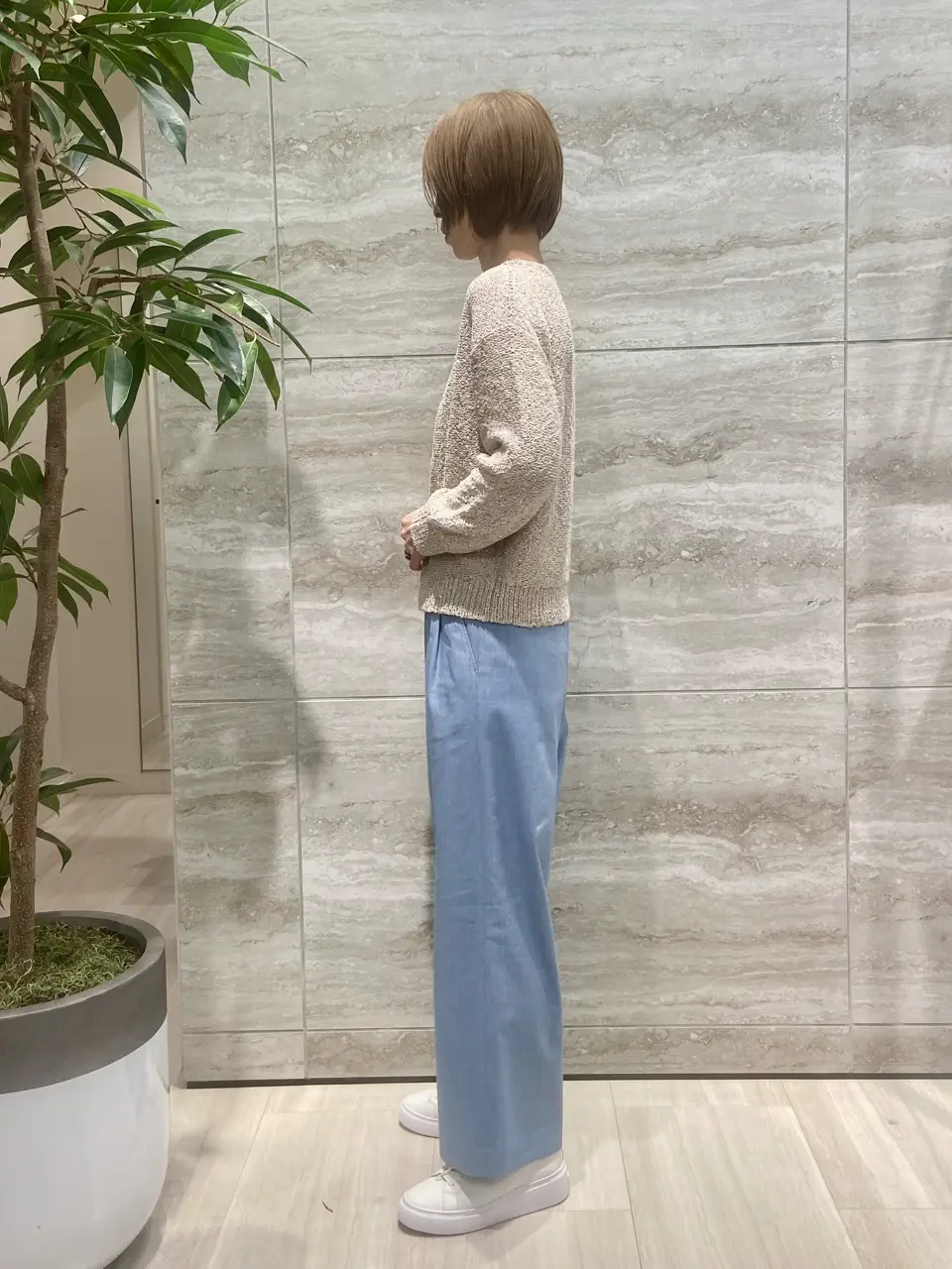 自由区 Ishii コーディネート画像