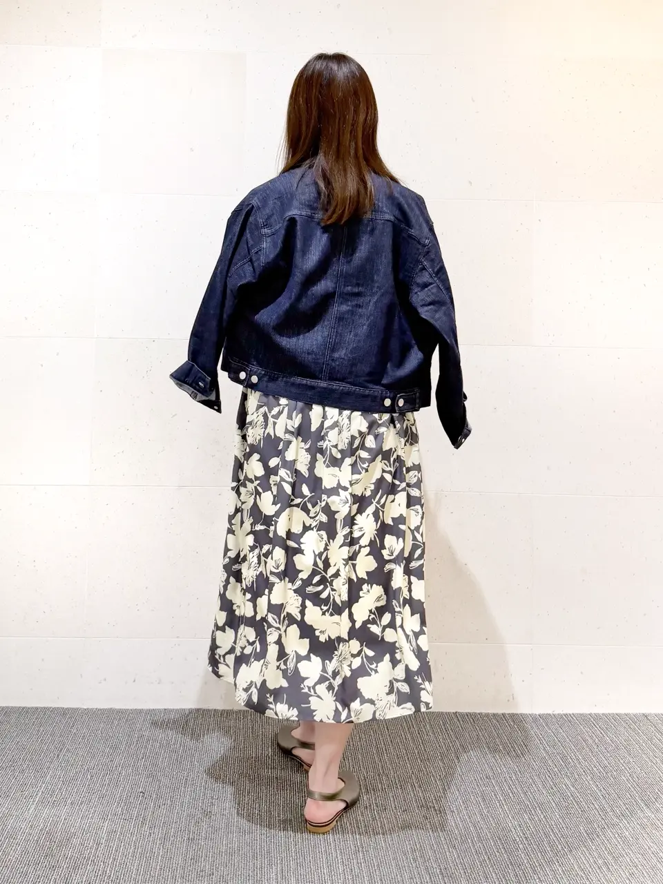 自由区  若旅 コーディネート画像