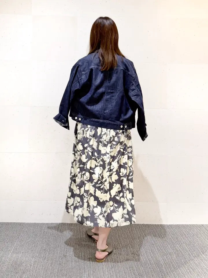 自由区  若旅 コーディネート画像