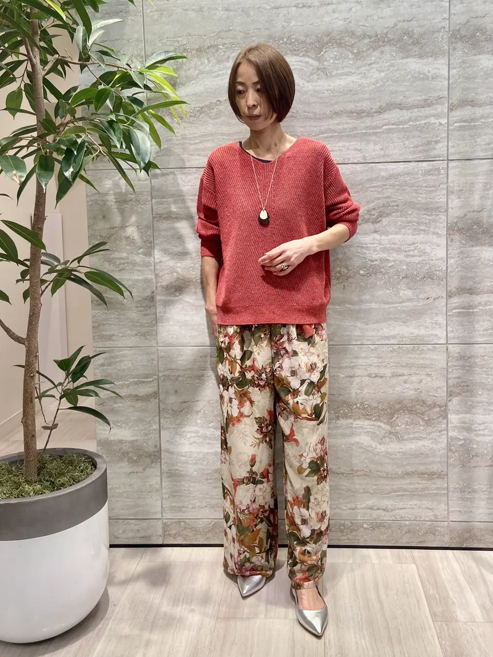 自由区 Ishii コーディネート画像