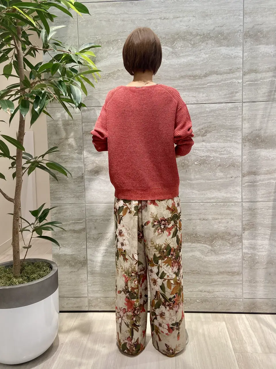 自由区 Ishii コーディネート画像