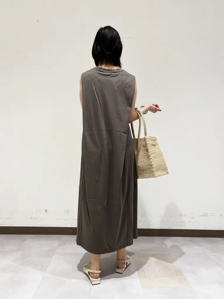 自由区 H コーディネート画像