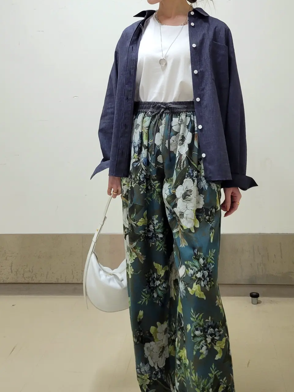 自由区 濱地 コーディネート画像