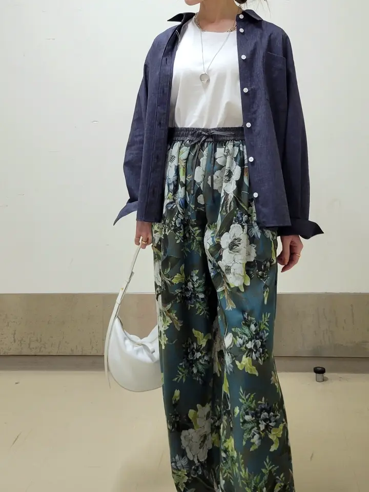 自由区 濱地 コーディネート画像