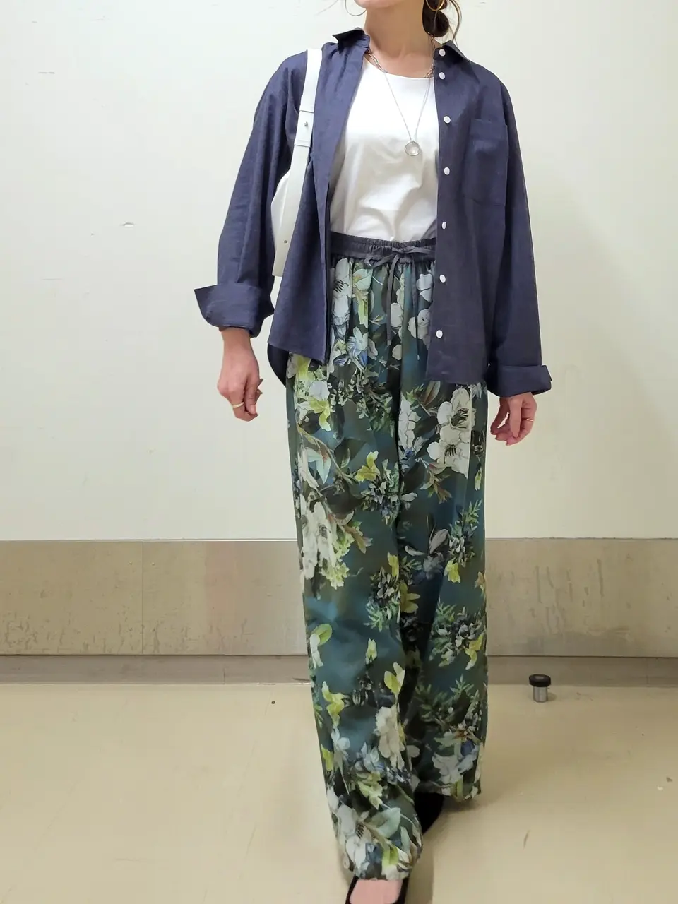 自由区 濱地 コーディネート画像