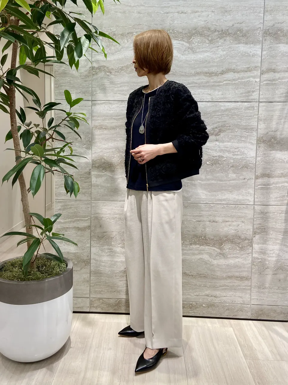 自由区 Ishii コーディネート画像