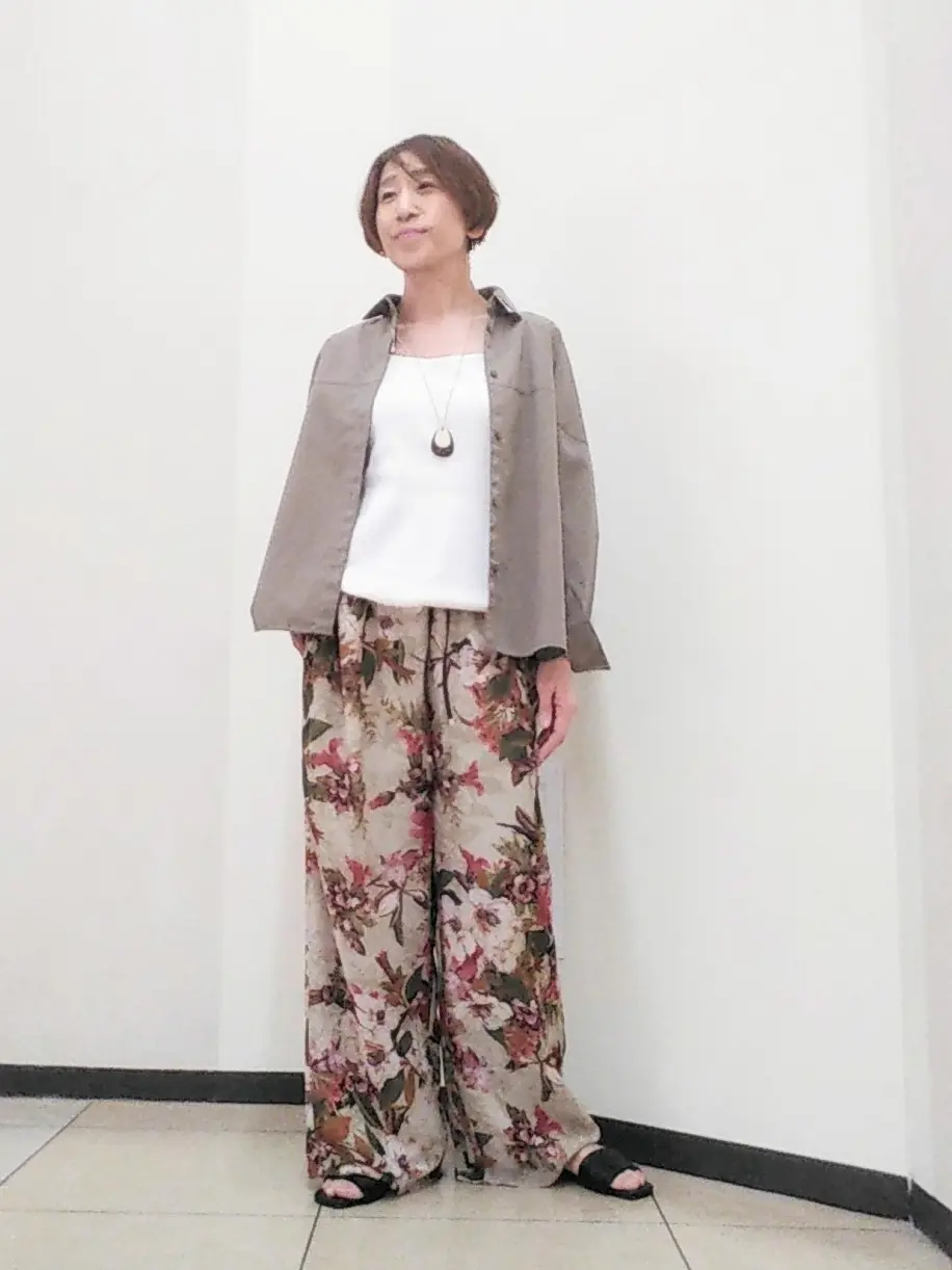 自由区 浅野 コーディネート画像