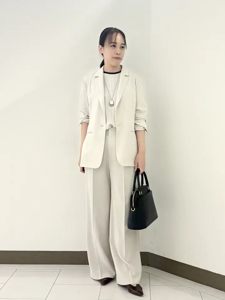 自由区 南 コーディネート画像