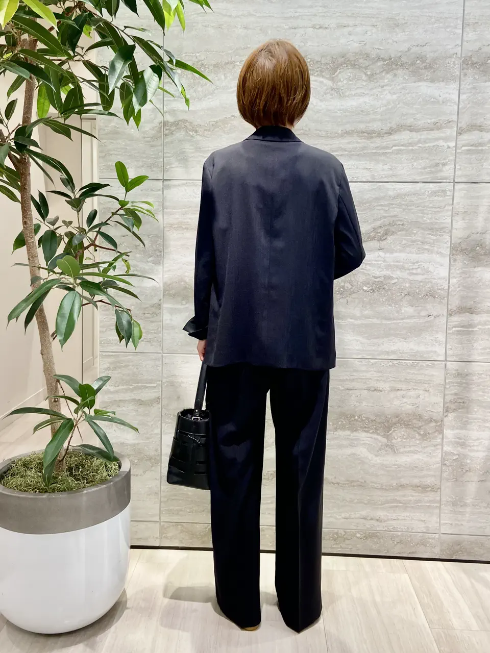 自由区 Ishii コーディネート画像