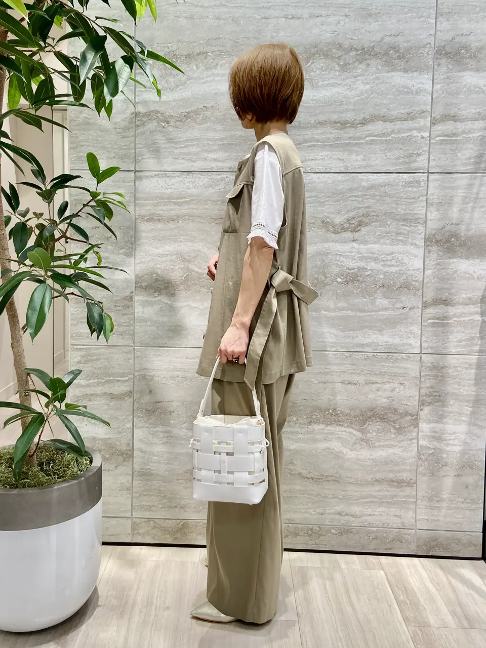 自由区 Ishii コーディネート画像