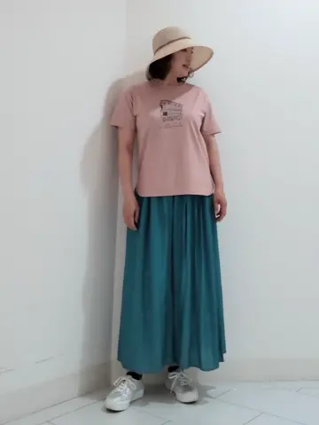 自由区 ナオミ コーディネート画像