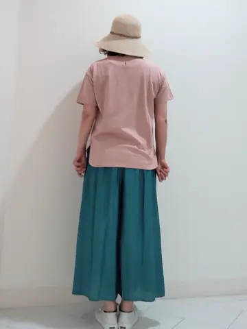 自由区 ナオミ コーディネート画像