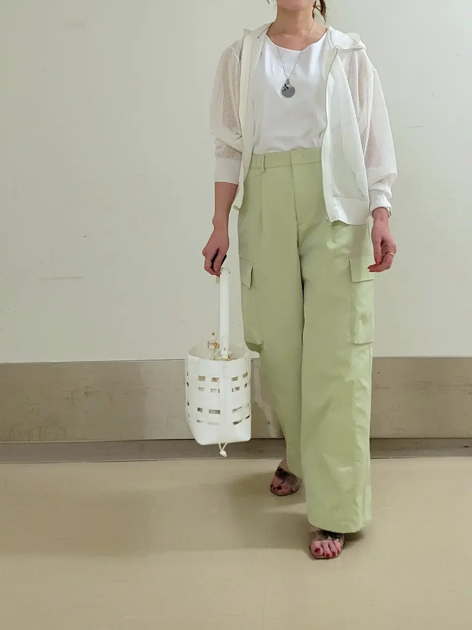 自由区 濱地 コーディネート画像