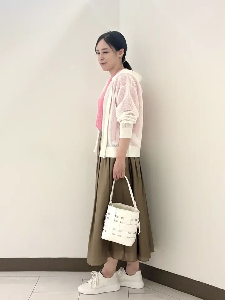 自由区 南 コーディネート画像