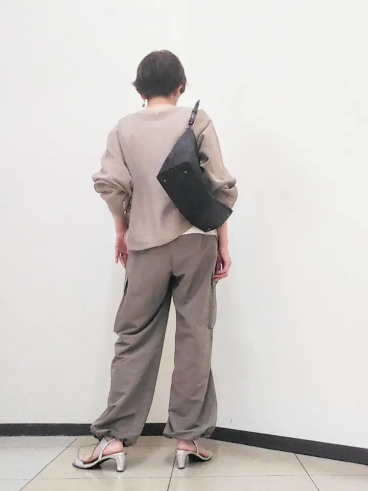 自由区 浅野 コーディネート画像