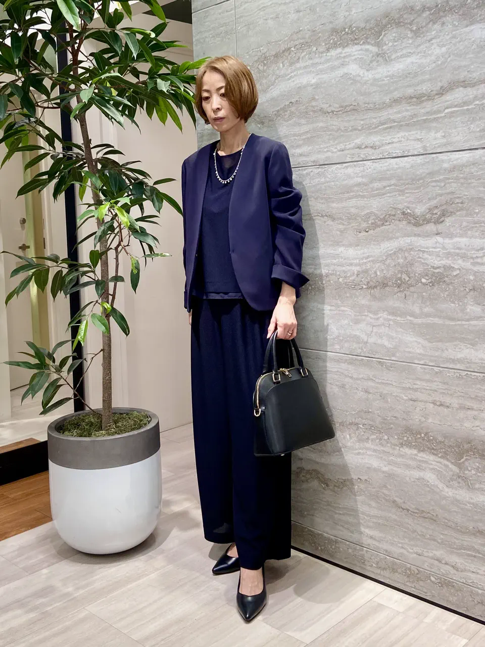 自由区 Ishii コーディネート画像