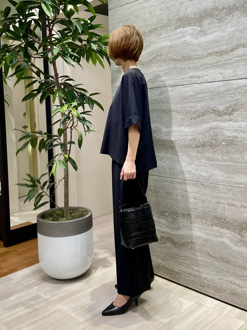 自由区 Ishii コーディネート画像