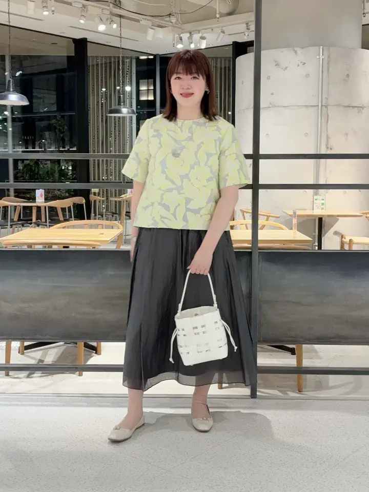 自由区 うめだ コーディネート画像