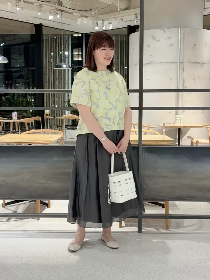 自由区 うめだ コーディネート画像