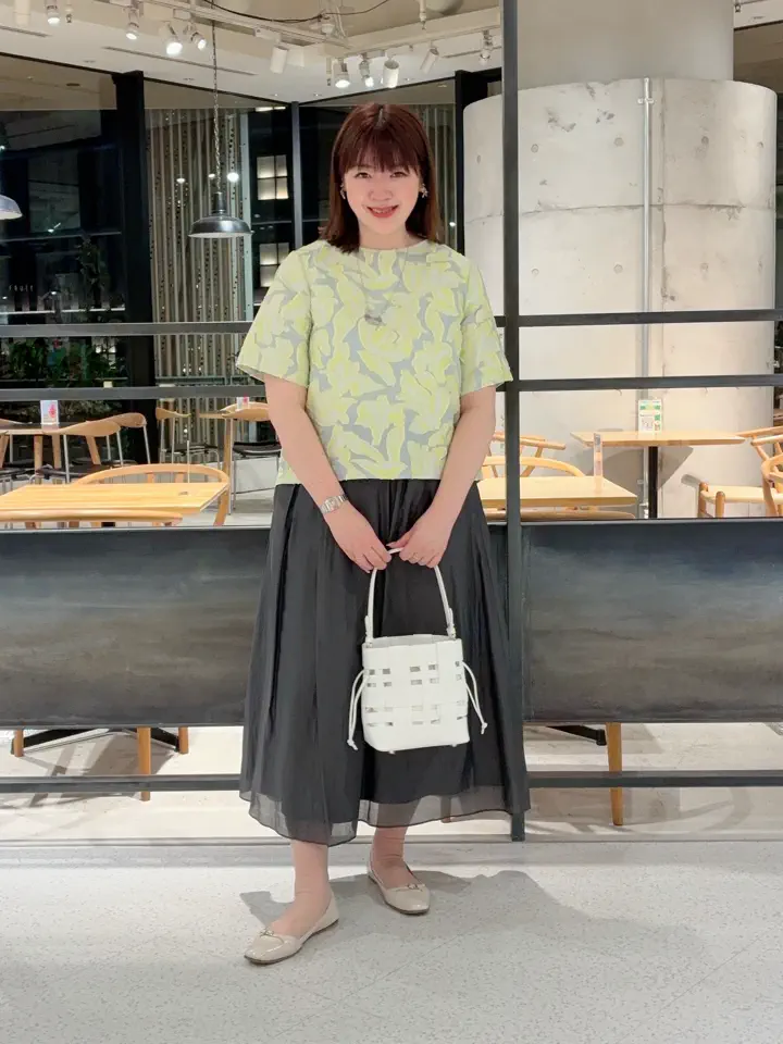 自由区 うめだ コーディネート画像