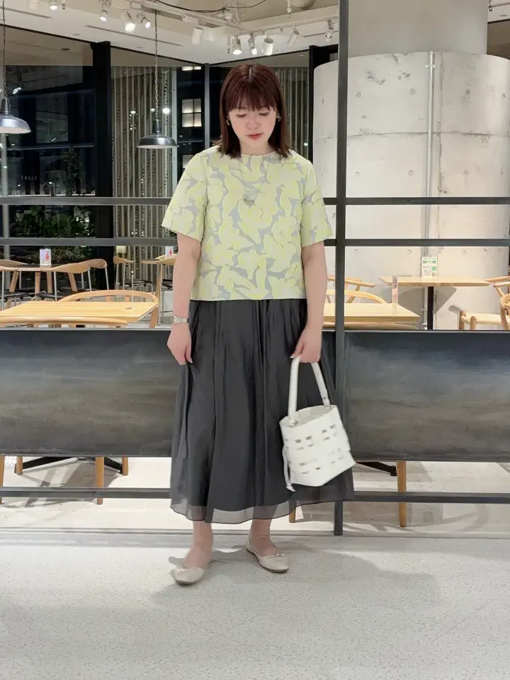 自由区 うめだ コーディネート画像