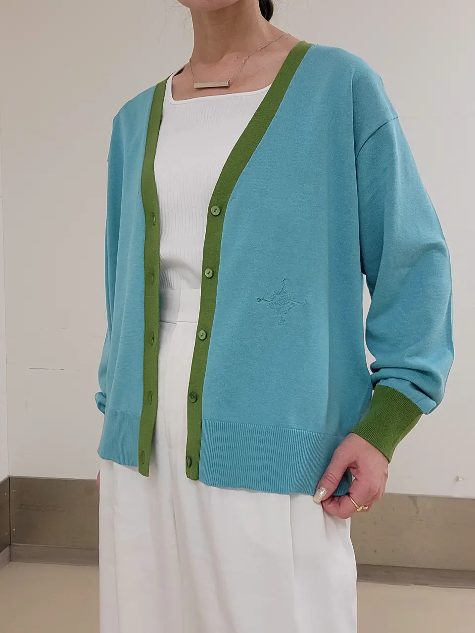 自由区 濱地 コーディネート画像