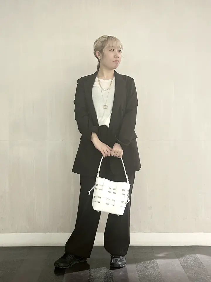 自由区 スタッフ コーディネート画像