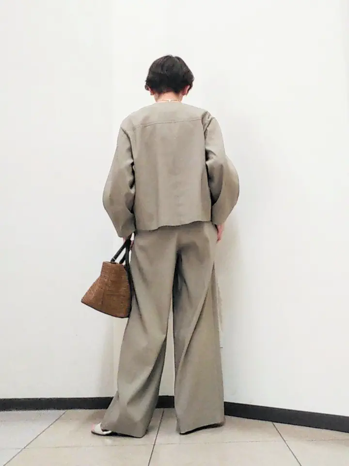 自由区 浅野 コーディネート画像